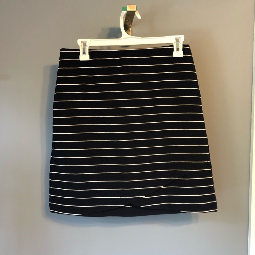 Loft navy white striped skirt